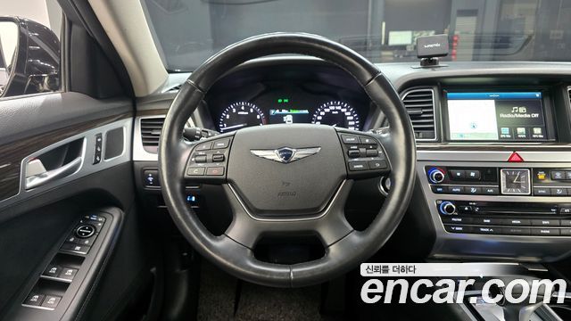 Genesis G80 2018 — photo 19