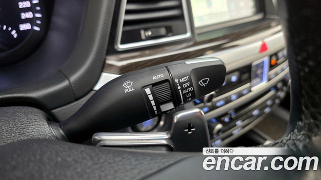 Genesis G80 2018 — photo 23