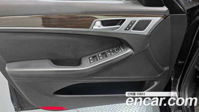 Genesis G80 2018 — photo 14