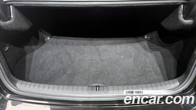 Genesis G80 2018 — photo 29