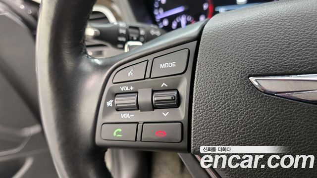Genesis G80 2018 — photo 33