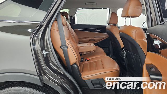 Kia Sorento 2018 — photo 11