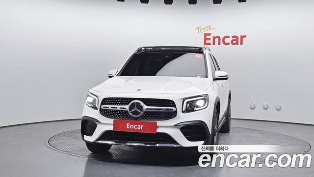 Mercedes-Benz GLB-Class 2021 — photo 3