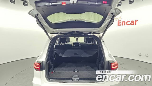 Mercedes-Benz GLB-Class 2021 — photo 17