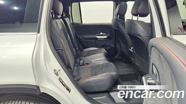 Mercedes-Benz GLB-Class 2021 — photo 20