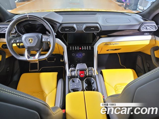 Lamborghini Urus 2022 — photo 7