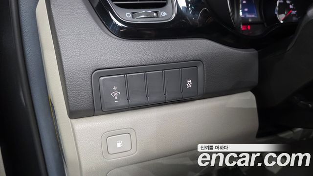 Kia Canival 2017 — photo 27