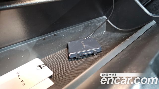 Volvo XC40 2025 — photo 30