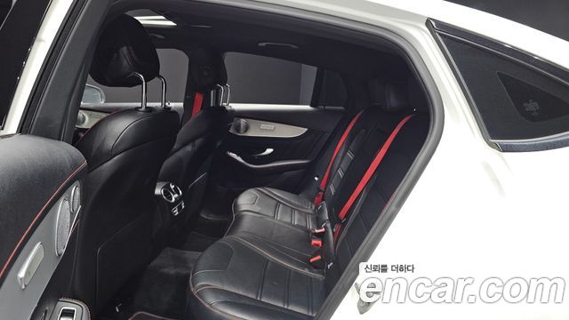 Mercedes-Benz GLC-Class 2018 — photo 18