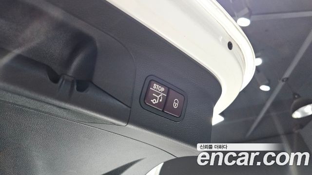 Mercedes-Benz GLC-Class 2018 — photo 26