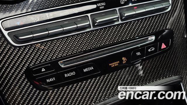 Mercedes-Benz GLC-Class 2018 — photo 28
