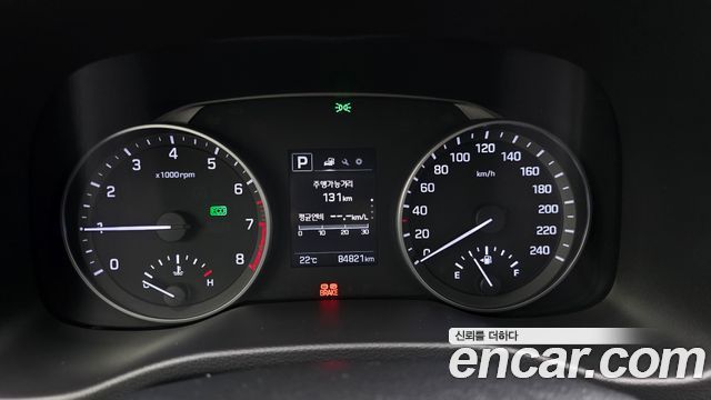 Hyundai AVANTE 2017 — photo 11