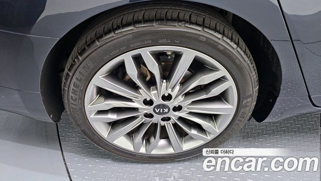 Kia K7 2020 — photo 5