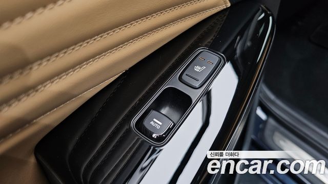 Kia K7 2020 — photo 24