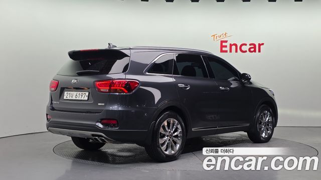 Kia Sorento 2018 — photo 2