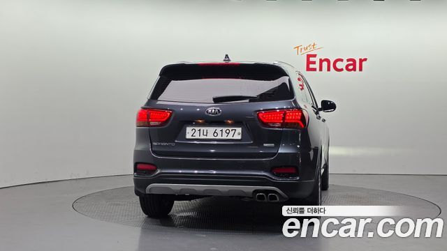 Kia Sorento 2018 — photo 4