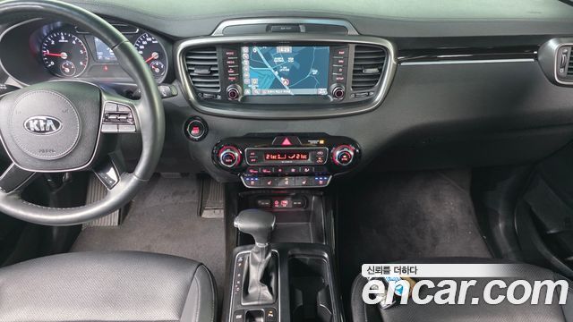 Kia Sorento 2018 — photo 14