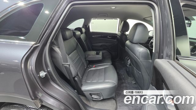 Kia Sorento 2018 — photo 18