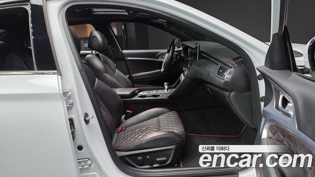 Genesis G70 2018 — photo 18
