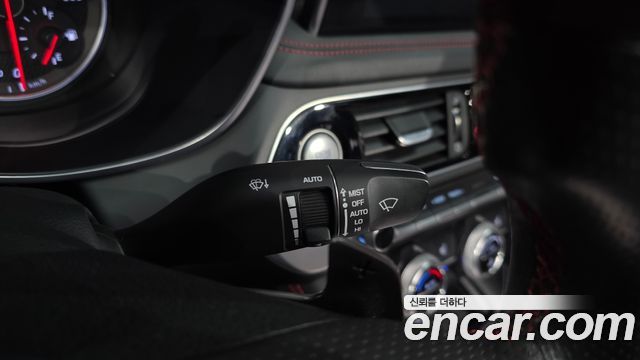 Genesis G70 2018 — photo 22