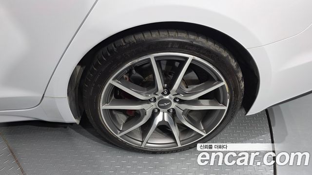 Genesis G70 2018 — photo 7
