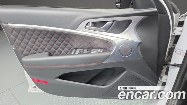 Genesis G70 2018 — photo 14