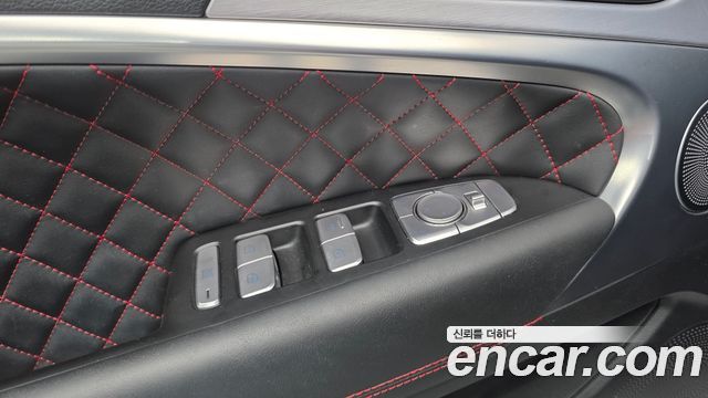 Genesis G70 2018 — photo 28