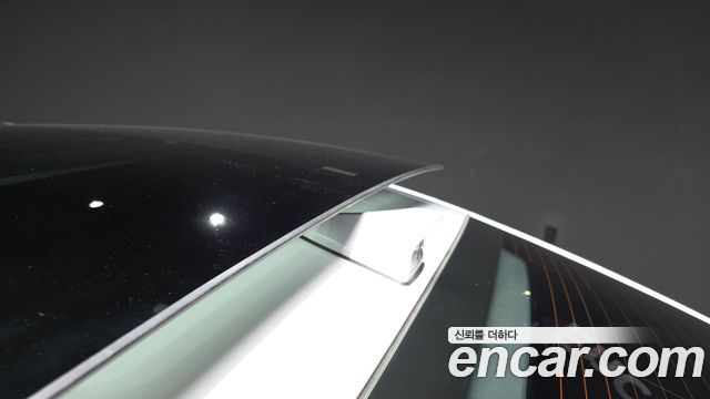 Genesis G70 2018 — photo 30