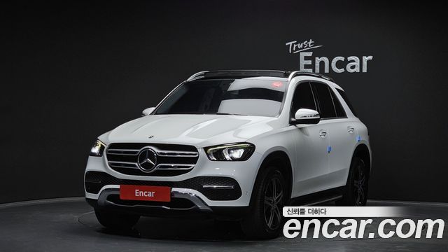 Mercedes-Benz GLE-Class 2020 — photo 1