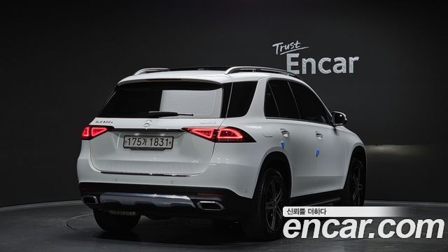 Mercedes-Benz GLE-Class 2020 — photo 2