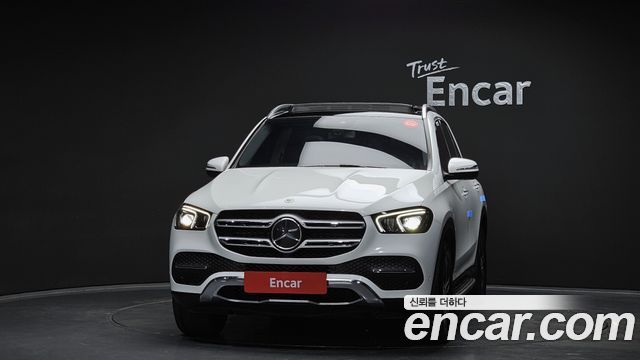 Mercedes-Benz GLE-Class 2020 — photo 3
