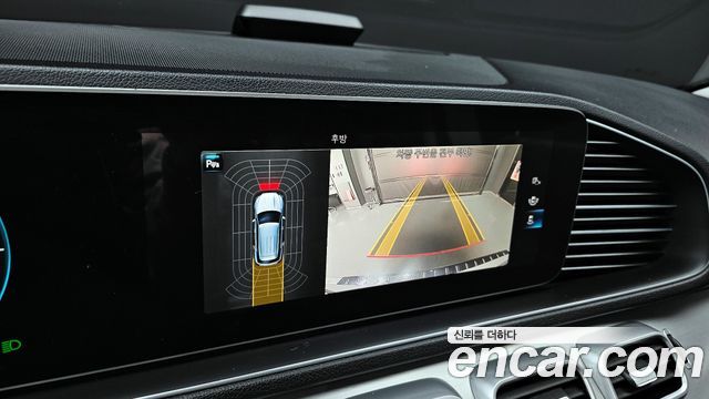 Mercedes-Benz GLE-Class 2020 — photo 15