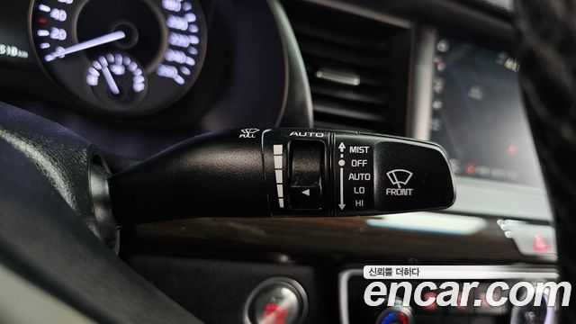 Kia K7 2018 — photo 17