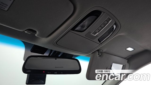 Kia K7 2018 — photo 19