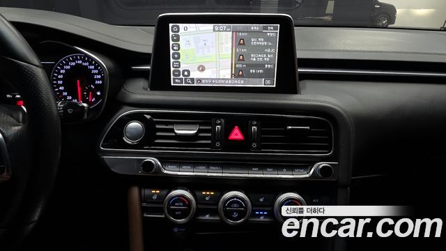 Genesis G70 2018 — photo 15