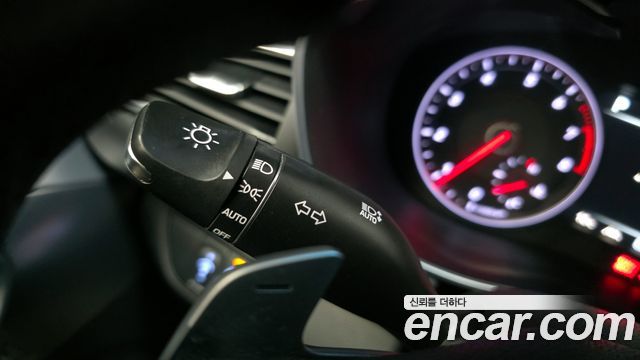 Genesis G70 2018 — photo 18