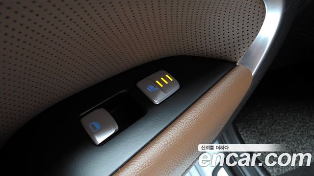Genesis G70 2018 — photo 19