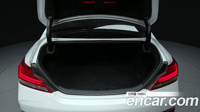 Genesis G70 2018 — photo 20