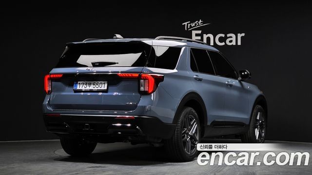 Ford Explorer 2025 — photo 2