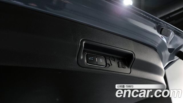 Ford Explorer 2025 — photo 26