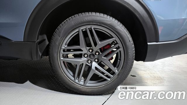 Ford Explorer 2025 — photo 7