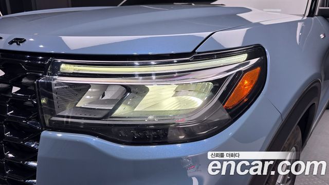 Ford Explorer 2025 — photo 8
