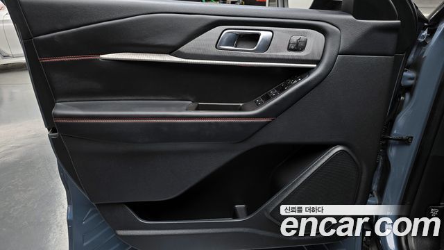 Ford Explorer 2025 — photo 14
