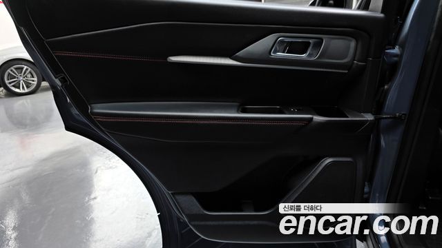 Ford Explorer 2025 — photo 15