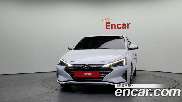 Hyundai AVANTE 2020 — photo 3