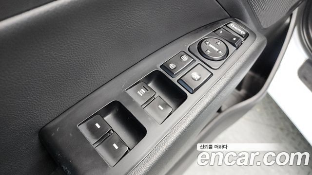 Hyundai AVANTE 2020 — photo 18