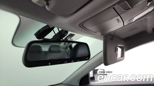 Hyundai AVANTE 2020 — photo 21