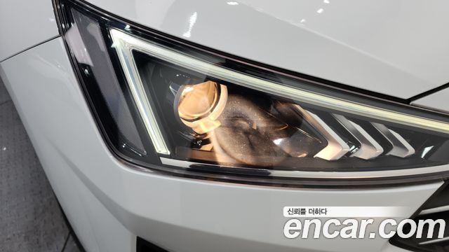 Hyundai AVANTE 2020 — photo 8