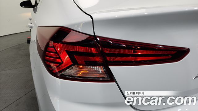 Hyundai AVANTE 2020 — photo 9