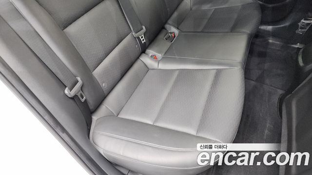 Hyundai AVANTE 2020 — photo 16